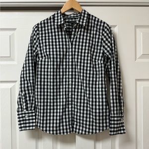 Banana Republic/Black & White Plaid Fitted Blouse
